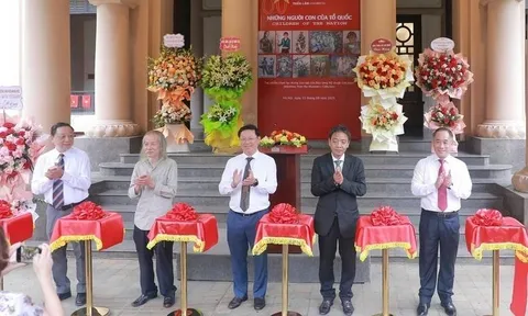 Triển lãm chuyên đề “Những người con của Tổ quốc” tại Hà Nội