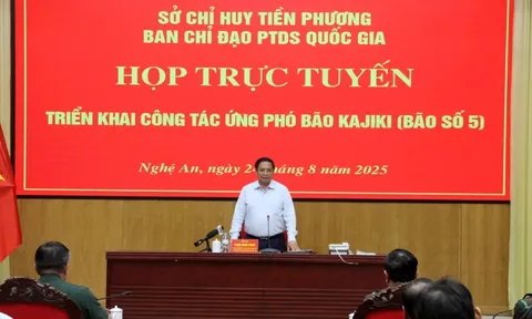 Thủ tướng họp khẩn ứng phó bão số 5: Bảo vệ tính mạng nhân dân là mục tiêu cao nhất