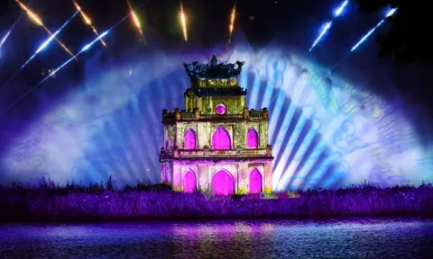 Nghệ thuật 3D Mapping thắp sáng “trái tim Thủ đô” mừng 80 năm Quốc khánh