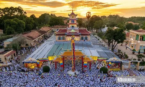 Biển người hành hương về Tây Ninh trong mùa Đại lễ Hội yến Diêu Trì Cung