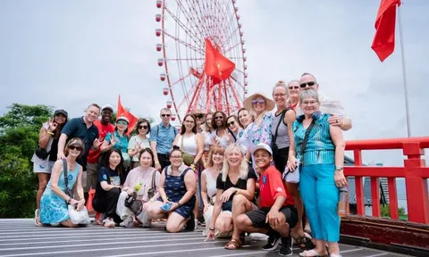 Lời giải nào cho bài toán đầu tư dài hạn khi du lịch biển và kinh tế đêm được nâng tầm tại Quảng Ninh?