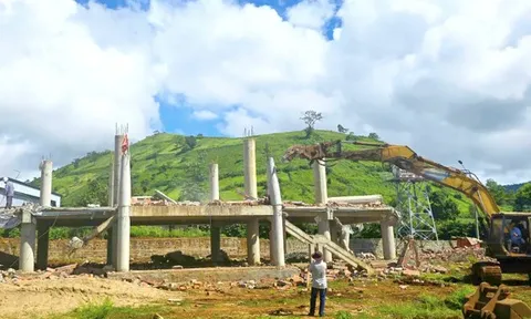 Trả lại mặt bằng, đau nhưng phải làm