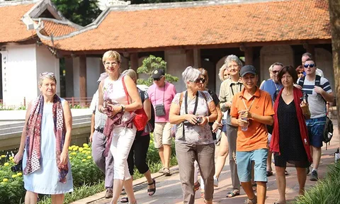 Hà Nội tăng tốc thu hút du khách quốc tế mùa Thu, Đông 2025