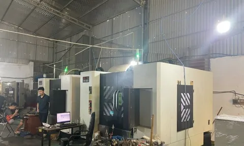 Khởi tố hai vụ buôn lậu máy móc đã qua sử dụng với giá trị hàng chục tỉ đồng