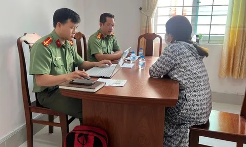 Đăng tin xuyên tạc hỗ trợ miền Trung, một phụ nữ nhận kết đắng