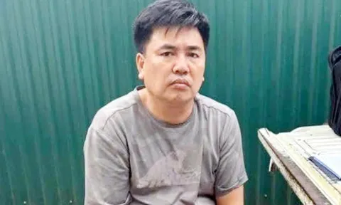 Khởi tố, bắt giam đối tượng đẩy CSGT vào đầu xe tải