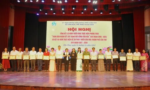 Cần Thơ củng cố nền tảng văn hóa sau 25 năm phong trào 'Toàn dân đoàn kết xây dựng đời sống văn hóa'