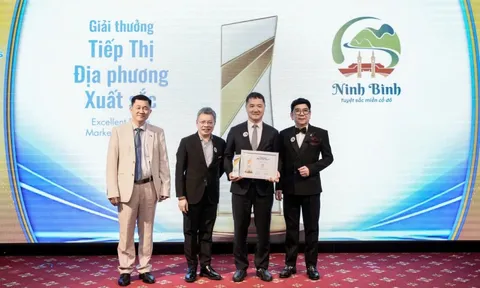 Sở Du lịch tỉnh Ninh Bình nhận giải Tiếp thị Địa phương xuất sắc