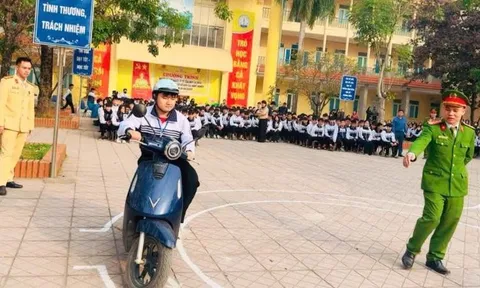 Xã Đại Xuyên: Hướng dẫn kỹ năng lái xe gắn máy an toàn đối với hơn 2.000 học sinh THPT