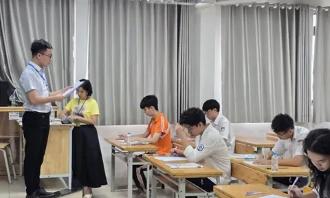 Tuyển sinh đại học 2026: Nhiều trường bỏ khối C00, A00 ở các ngành đào tạo