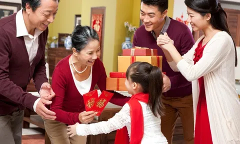 Khi chọn quà biếu Tết còn “áp lực” hơn chạy deadline