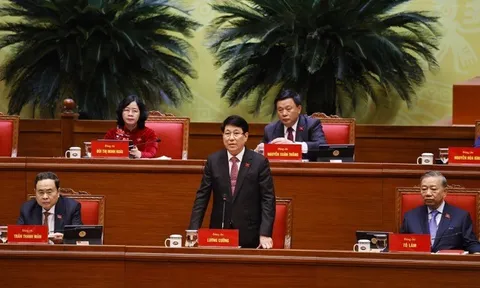 Thông cáo báo chí về ngày làm việc thứ hai Đại hội Đại biểu toàn quốc lần thứ XIV của Đảng