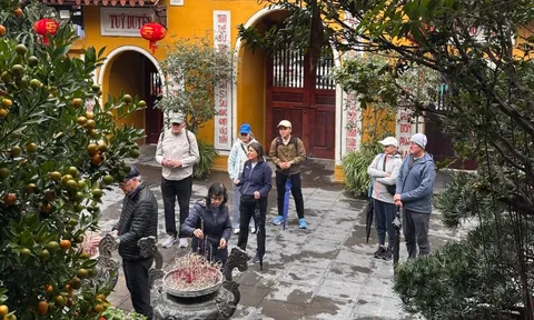 Lễ chùa đầu xuân: Nét đẹp văn hóa tâm linh bền vững của người Việt