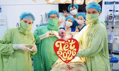 Đón em bé đầu tiên sau thời khắc Giao thừa Xuân Bính Ngọ 2026 tại Bệnh viện Phụ sản Hà Nội