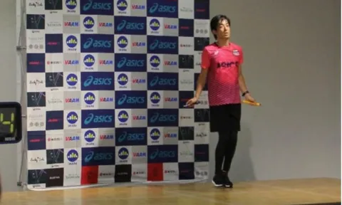 Người đàn ông đã làm gì suốt 24 giờ để lập kỷ lục Guinness gây choáng?