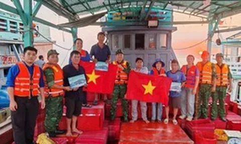 Giữ bình yên nơi đầu sóng: Bản lĩnh người lính quân hàm xanh trên quần đảo Nam Du