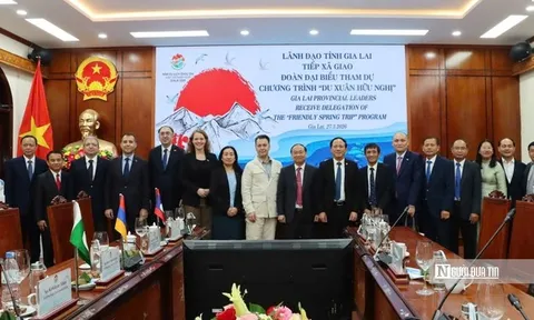 Gia Lai tiếp đoàn đại biểu ngoại giao tham dự chương trình "Du xuân hữu nghị"