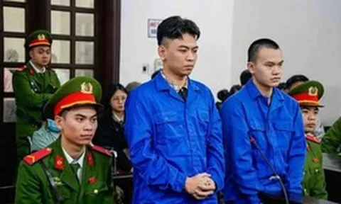 Vụ "tổng tài" giơ tay chỉ đạo đàn em đánh người ở quán cà phê: Y án 24 tháng tù giam