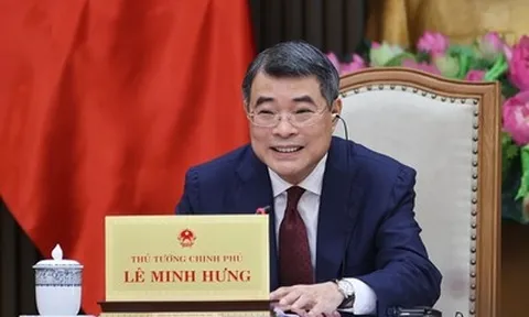 Đề nghị Singapore hỗ trợ Việt Nam xây dựng các trung tâm tài chính quốc tế