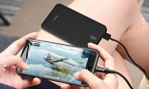 Thói quen dùng sạc dự phòng nhiều người mắc phải, âm thầm “bào mòn” điện thoại