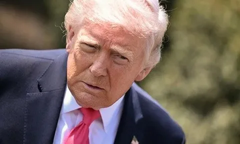 Tổng thống Donald Trump tiếp tục gửi thông điệp cứng rắn đến Iran