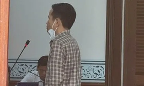 Gửi công văn xác minh của công an cho khách hàng, cựu giám đốc hầu tòa