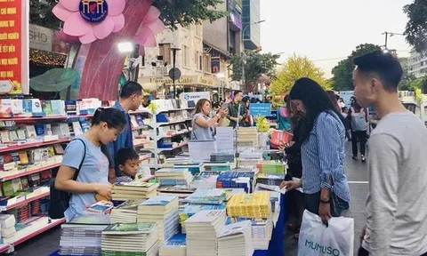 Từ câu chuyện của đại tướng về sách