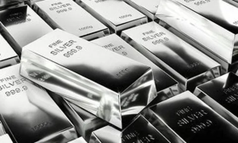 Giá bạc hôm nay (27/4): Đầu tuần, giá bạc trong nước và thế giới đồng loạt lao dốc