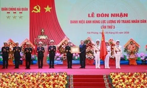 Hải quân nhân dân Việt Nam: 71 năm phát huy truyền thống anh hùng, vững bước hiện đại hóa