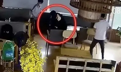 Điều tra nhóm thanh niên mang hung khí vào quán cà phê tấn công khiến 1 người tử vong