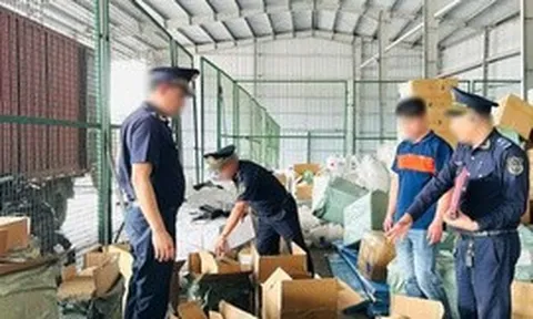 Hải quan phát hiện gần 15.000 mỹ phẩm, hàng hiệu nghi giả mạo