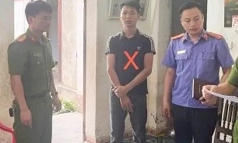 Khởi tố đối tượng sản xuất mỹ phẩm, dung dịch vệ sinh ở trại chăn nuôi