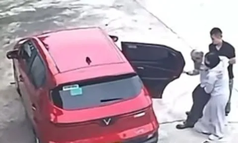 Người cha già yếu bị bỏ lại chùa cùng thư nhờ cưu mang: Gia đình có "khổ tâm riêng"