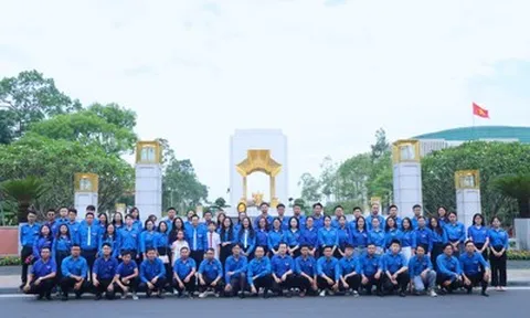 Tuổi trẻ sinh hoạt chính trị kỷ niệm ngày sinh Chủ tịch Hồ Chí Minh
