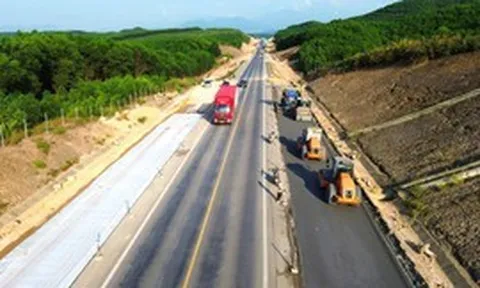 Phấn đấu hoàn thành mở rộng toàn tuyến cao tốc Bắc-Nam vào năm 2030