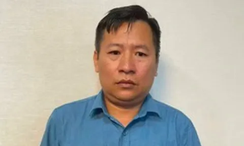 Khởi tố, bắt tạm giam đối tượng giả danh lãnh đạo cấp Vụ lừa chạy án