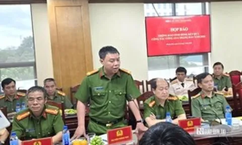 Vụ buôn lậu 28.000 viên kim cương từ nước ngoài về Việt Nam: Dùng tờ USD làm "tín vật" giao dịch