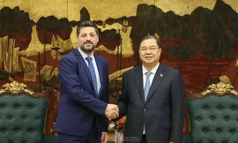 Phó Thủ tướng Thường trực Chính phủ Phạm Gia Túc tiếp Giám đốc điều hành WEF Maroun Kairouz
