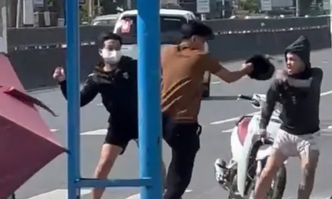 Truy tìm nhóm thanh niên tấn công người khác trên Quốc lộ 1