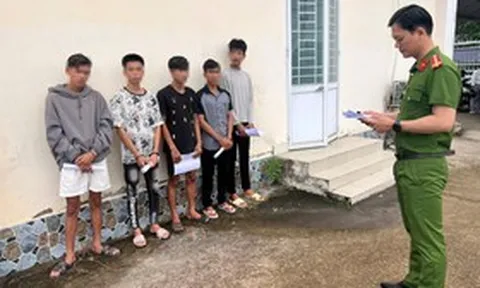 Khởi tố, bắt tạm giam nhóm đối tượng mang dao giải quyết mâu thuẫn tình cảm