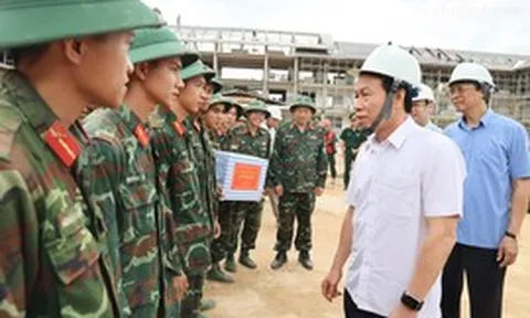 Phó Thủ tướng Lê Tiến Châu kiểm tra thực địa Dự án Trường phổ thông nội trú liên cấp tại TP. Huế