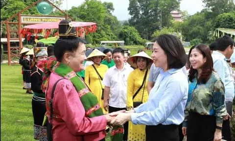 Xây dựng Làng Văn hóa các dân tộc Việt Nam thành tổ hợp du lịch đẳng cấp quốc tế