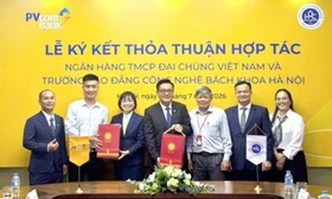 PVcomBank và Trường Cao đẳng Công nghệ Bách khoa Hà Nội ký kết thỏa thuận hợp tác toàn diện