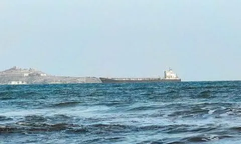 Liên quân do Saudi Arabia dẫn đầu không kích mục tiêu Houthi ở Yemen