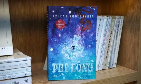 Tiểu thuyết “Phi công” - kiệt tác văn học đương đại Nga ra mắt độc giả Việt