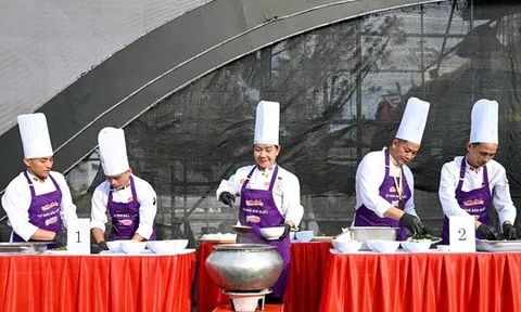 Đặc sắc chương trình nghệ thuật Bún Bò Huế “Huyền tích Vân Cù và bản giao hưởng Hương Ngự”