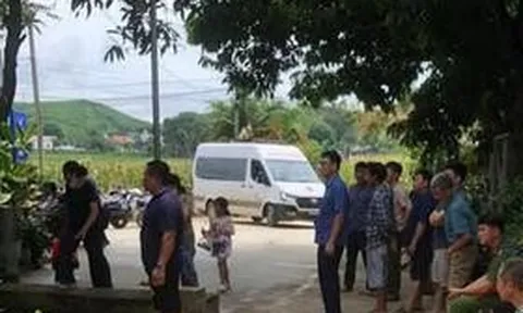Hai vợ chồng tử vong nghi do điện giật khi lau dọn bể cá cảnh