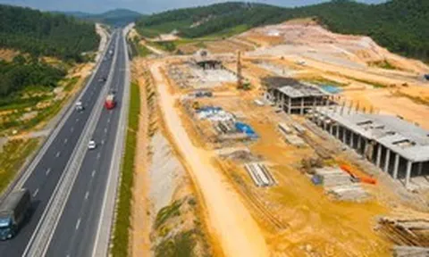 Cần thiết thay đổi cơ chế đầu tư trạm dừng nghỉ cao tốc
