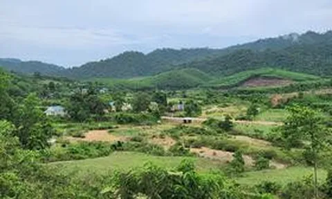 Ánh điện "đánh thức" bản làng giữa VQG Phong Nha - Kẻ Bàng