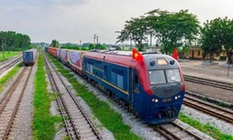 Tổng công ty Đường sắt Việt Nam chuyển đổi thành Tập đoàn Đường sắt Quốc gia Việt Nam